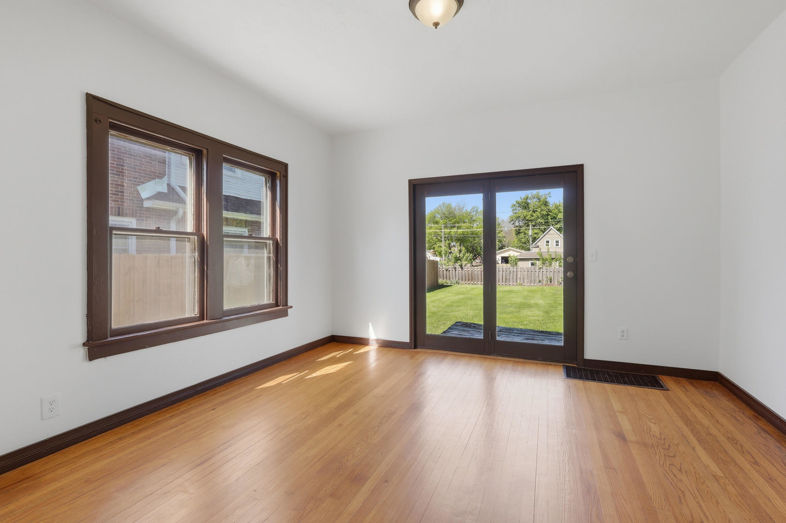 1536 35th Street Property Photo 16
