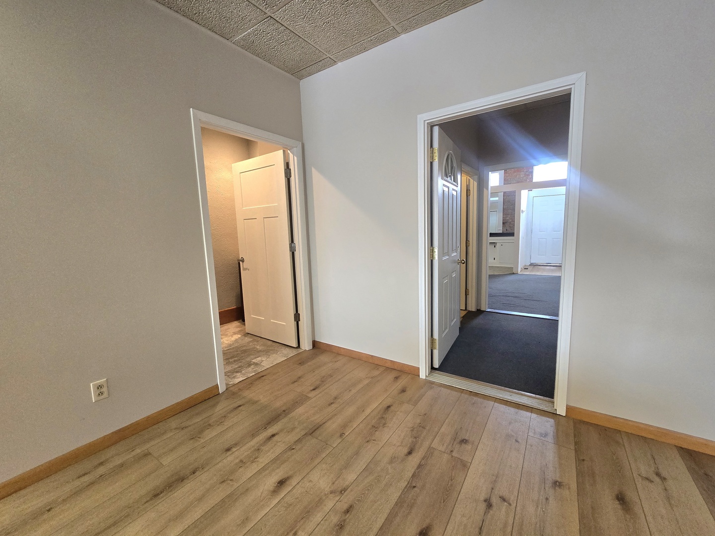 427 S Main Street Property Photo 7