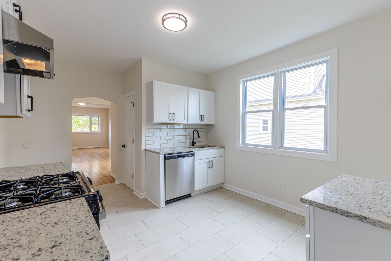 2806 S 48th Court Property Photo 17