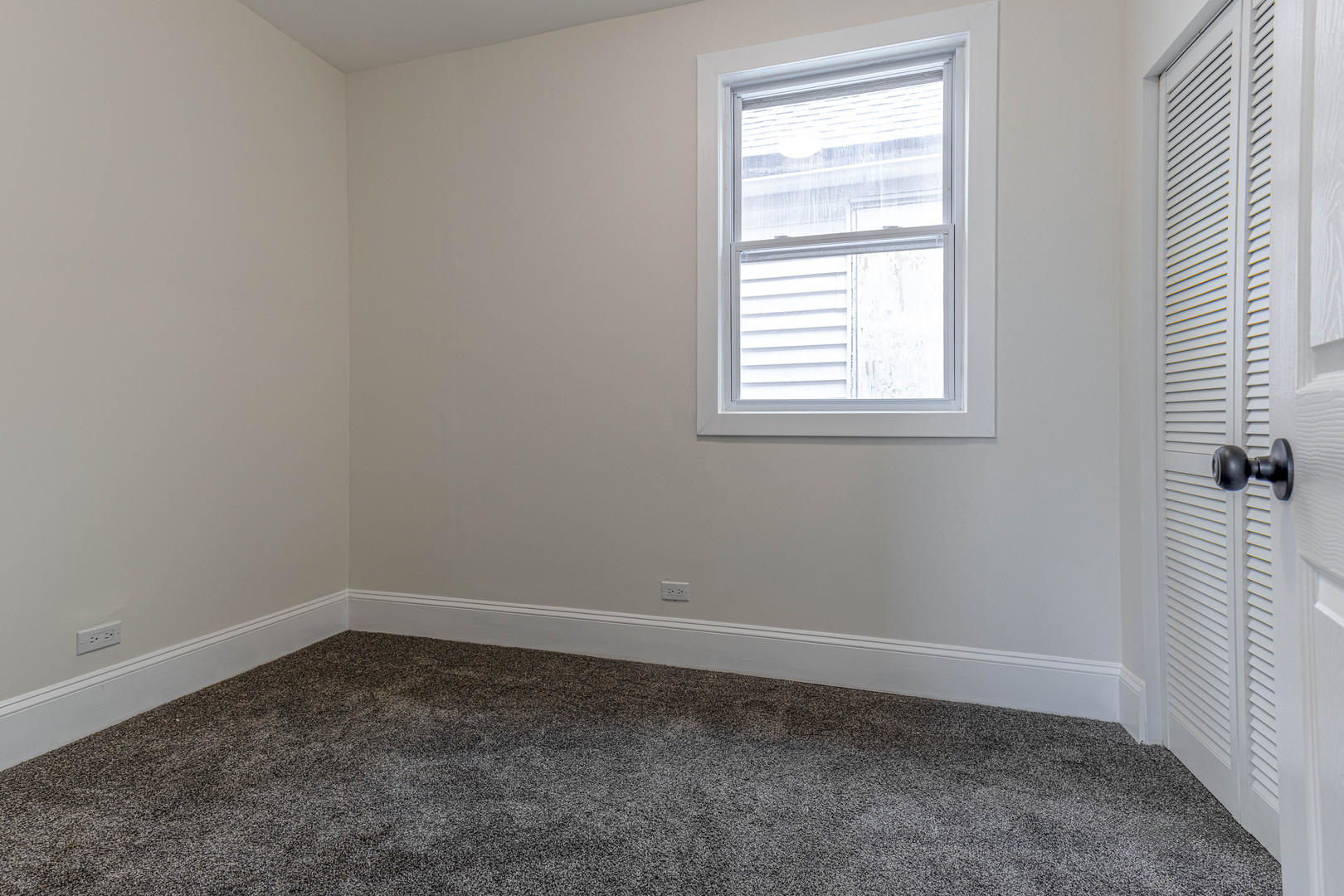 2806 S 48th Court Property Photo 25