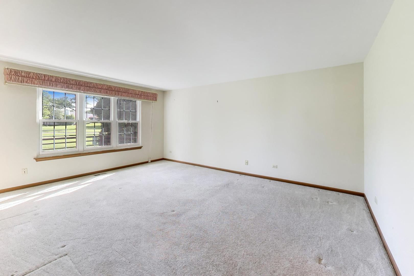 21040 W Hazelnut Lane Property Photo 16