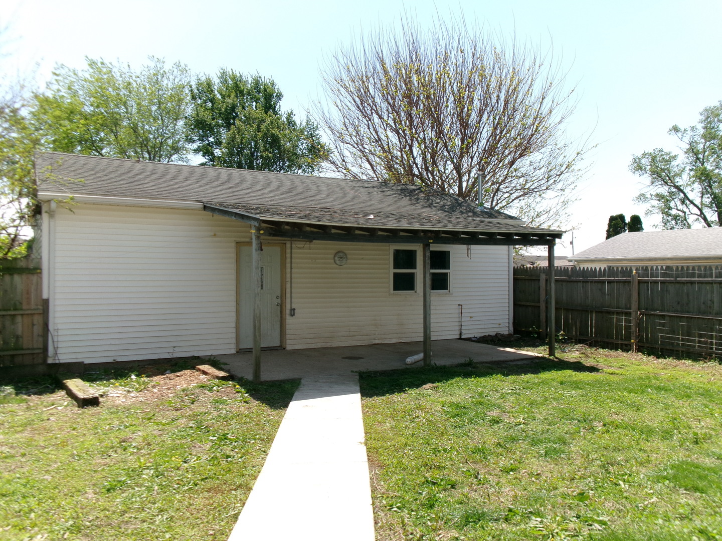 305 W Thomas Street Property Photo 6