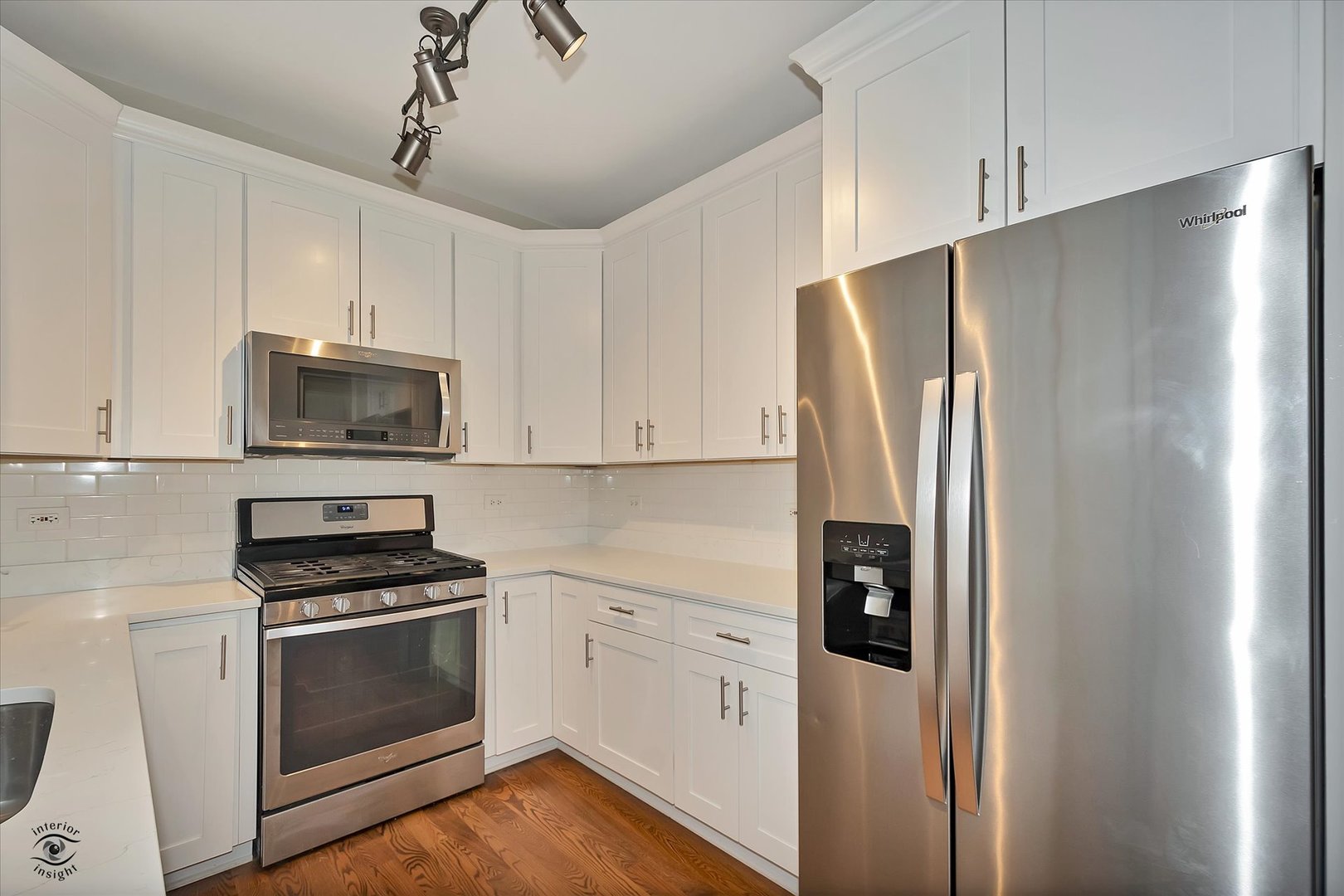 582 Declaration Lane Property Photo 3