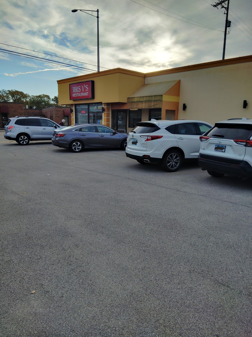 1640 S River Road Property Photo 1