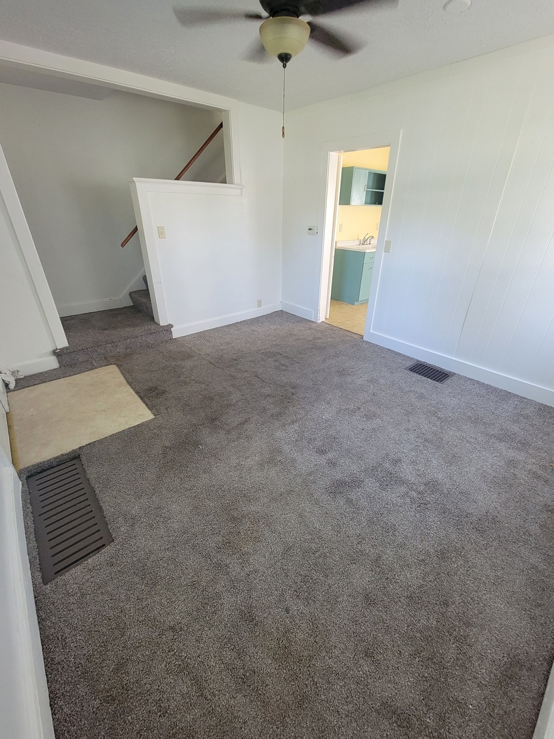 222 S Elmwood Avenue Property Photo 7