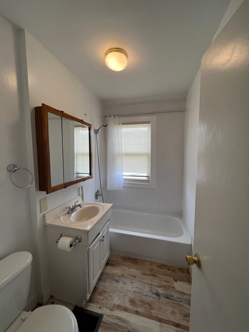 222 S Elmwood Avenue Property Photo 11