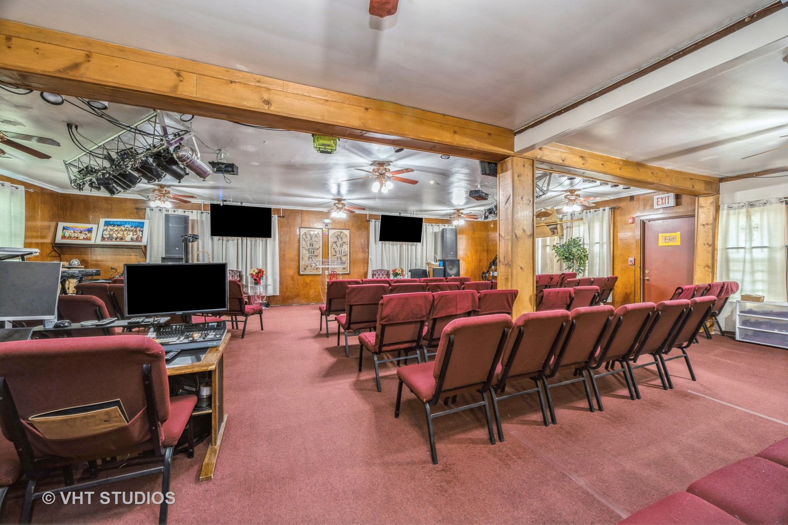 316 N Austin Boulevard Property Photo 11