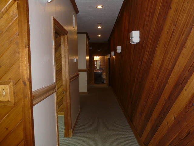 102-106 Center Street Property Photo 9
