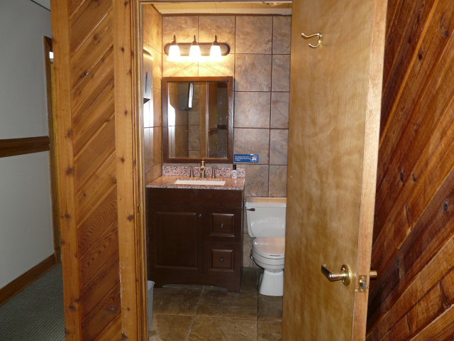 102-106 Center Street Property Photo 12