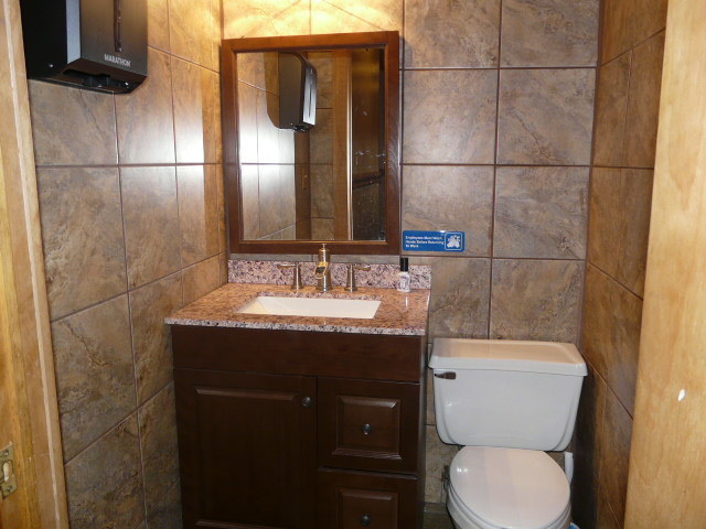102-106 Center Street Property Photo 18