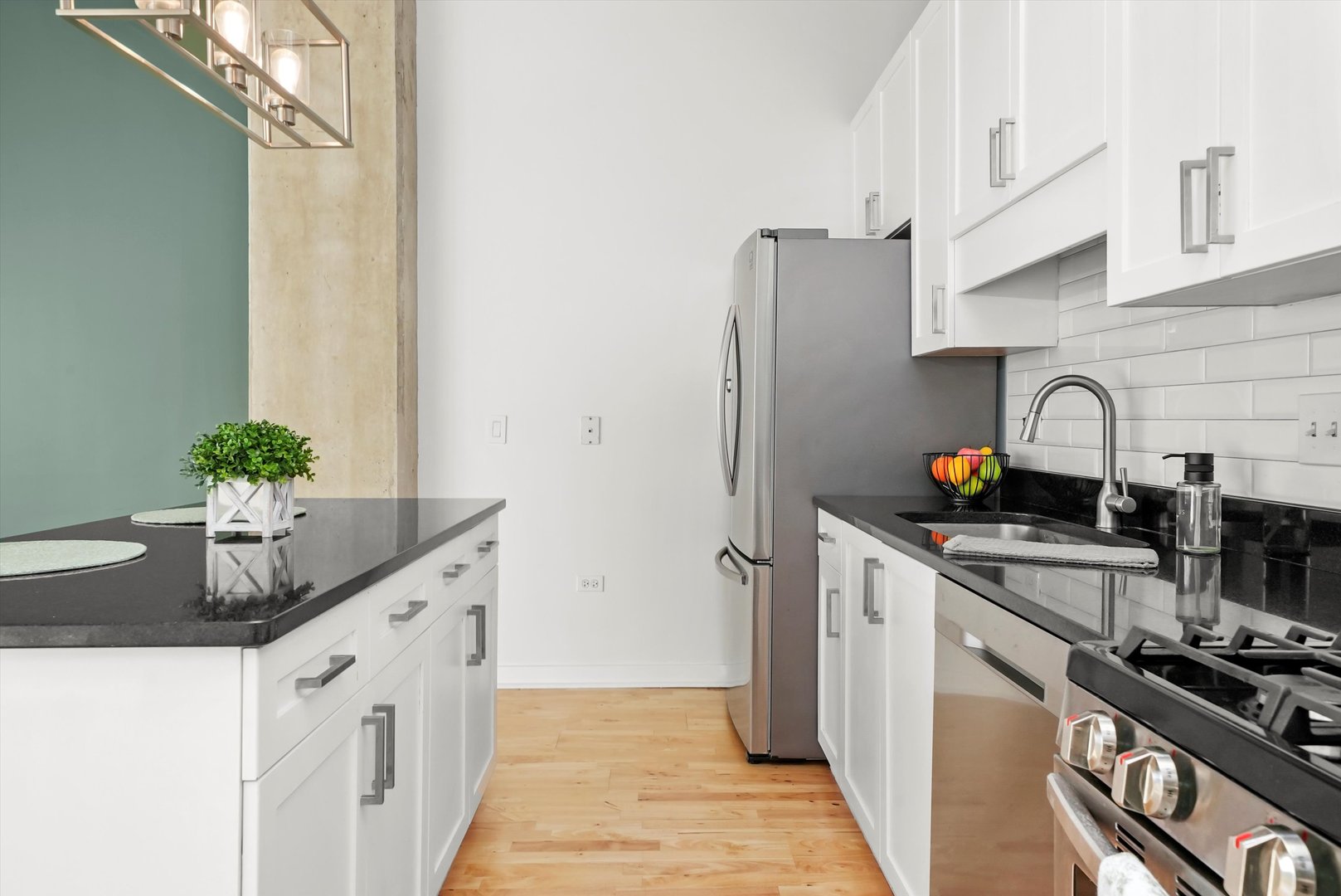 50 E 16th Street 411 Property Photo 16