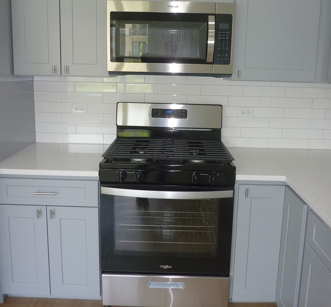 9522 S 53rd Avenue 1n Property Photo 9