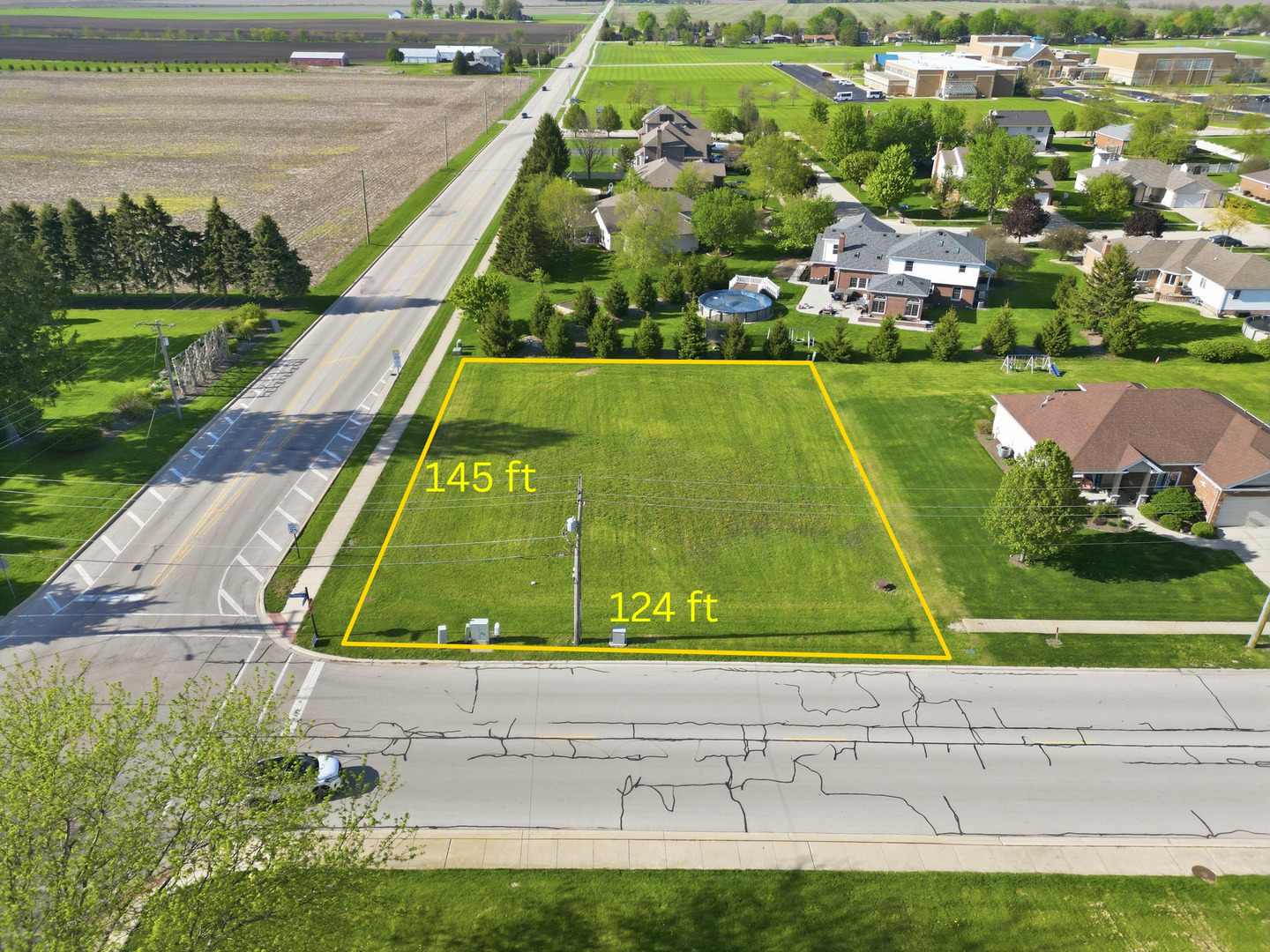 621 W Corning Avenue Property Photo 4