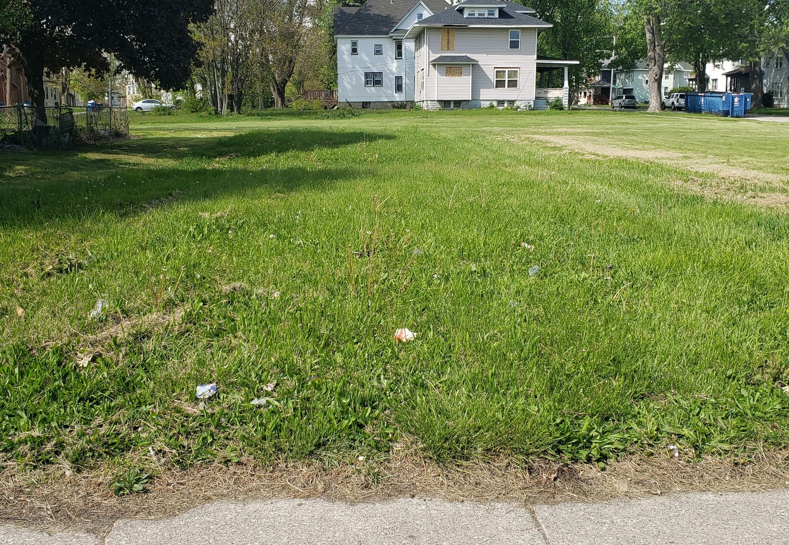 916 E Court Street Property Photo 2