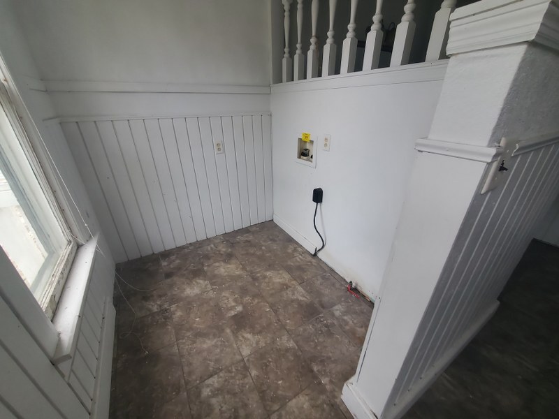 211 S West Street Property Photo 10
