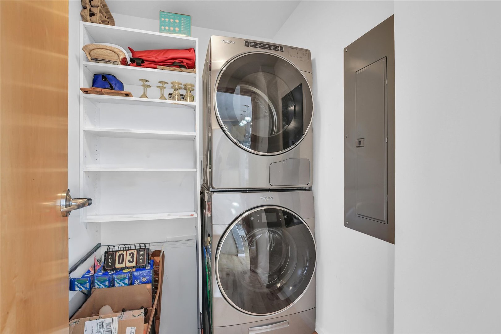 301 N Neil Street 711 Property Photo 29