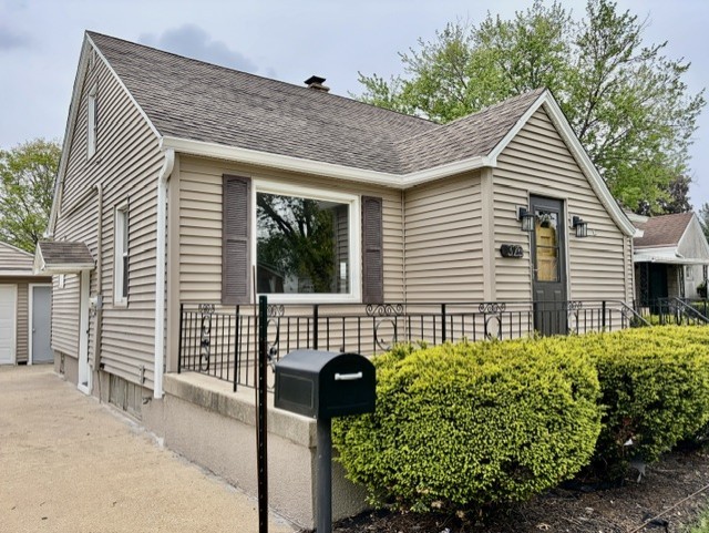 325 W 3rd Street Property Photo 1