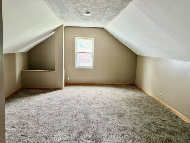 325 W 3rd Street Property Photo 10