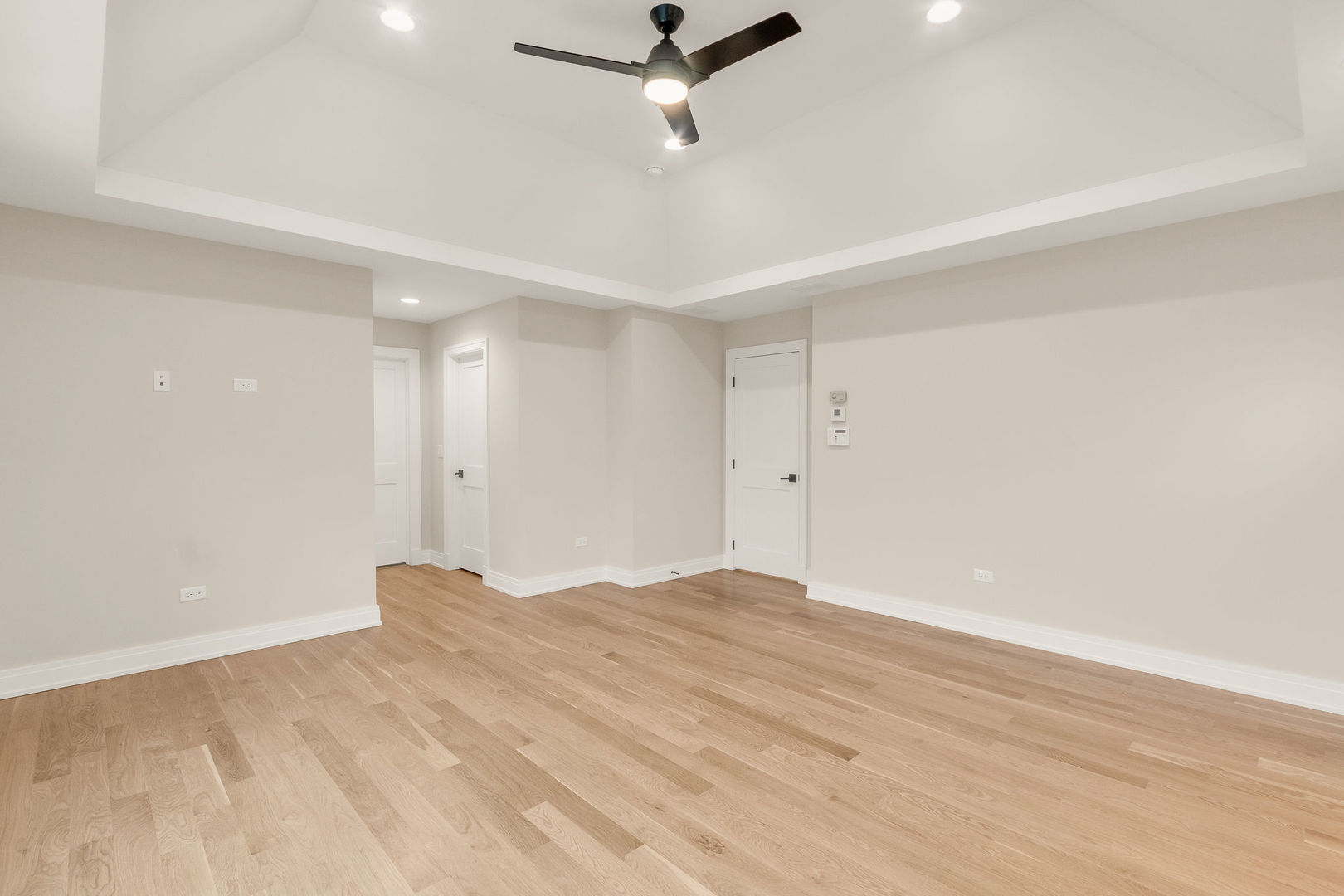 845 S Colfax Avenue Property Photo 14