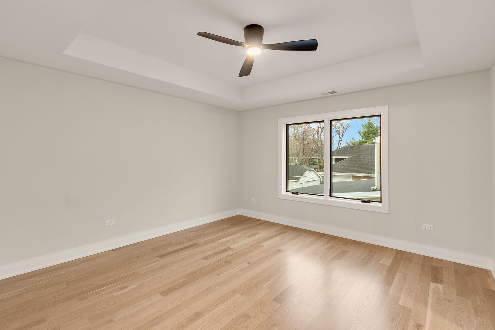 845 S Colfax Avenue Property Photo 25