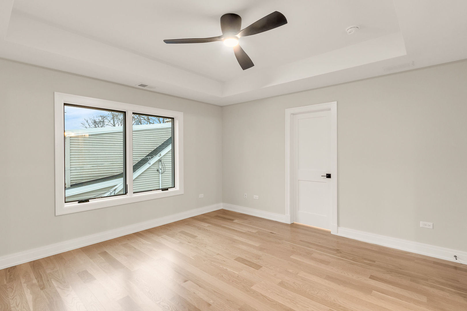 845 S Colfax Avenue Property Photo 26