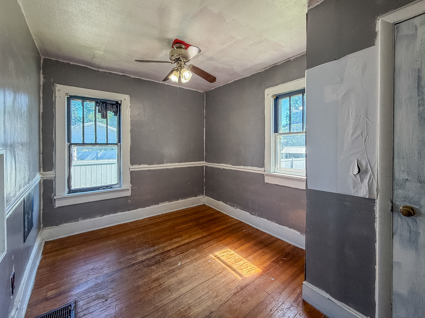 931 1st Street Property Photo 12