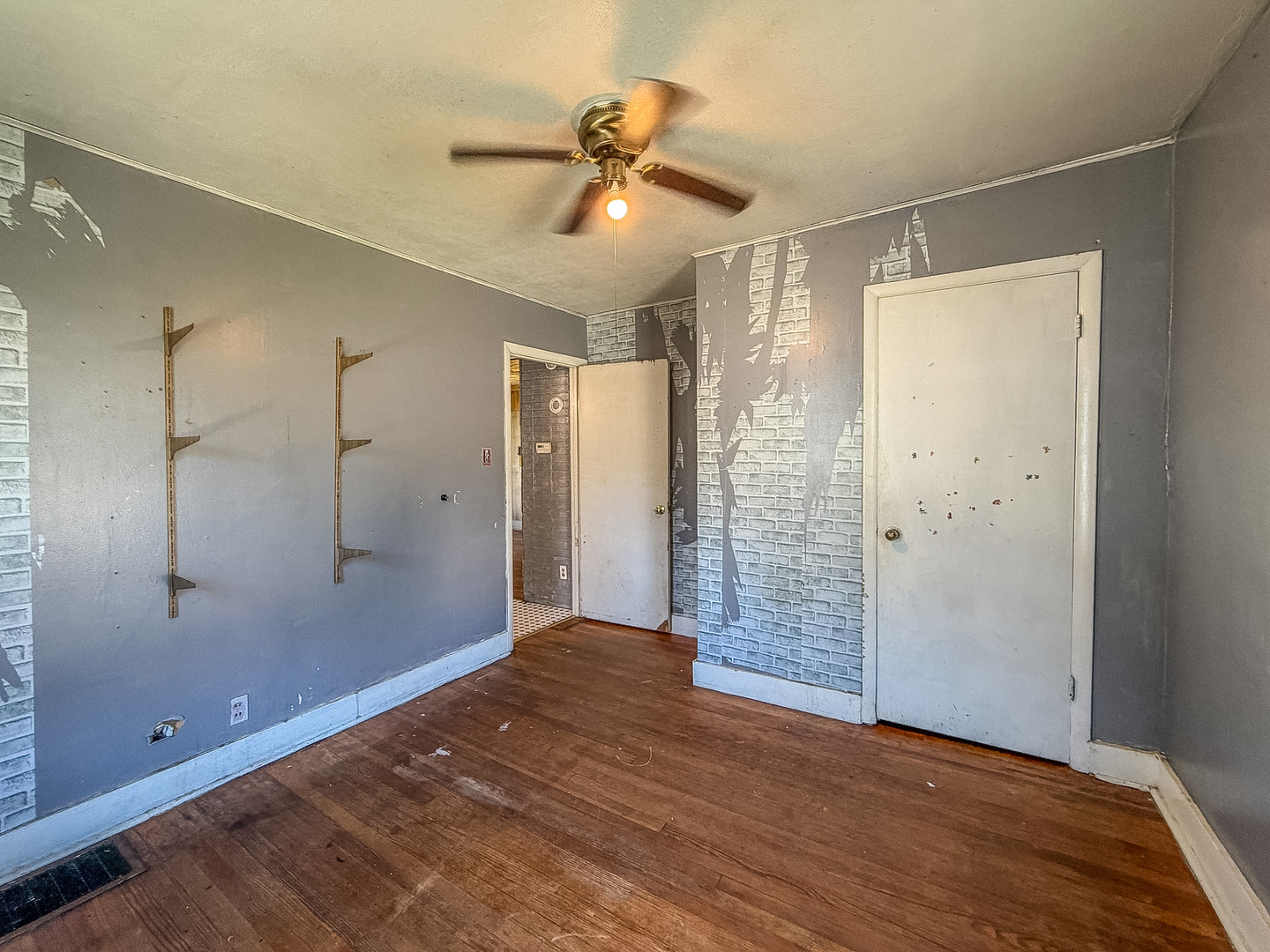 931 1st Street Property Photo 15