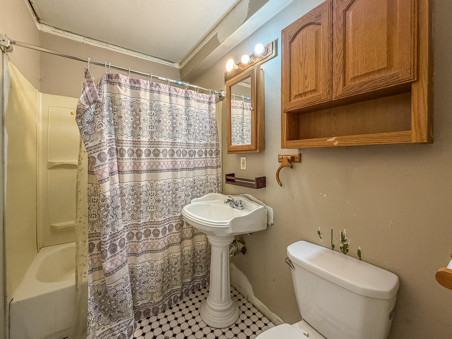 931 1st Street Property Photo 16