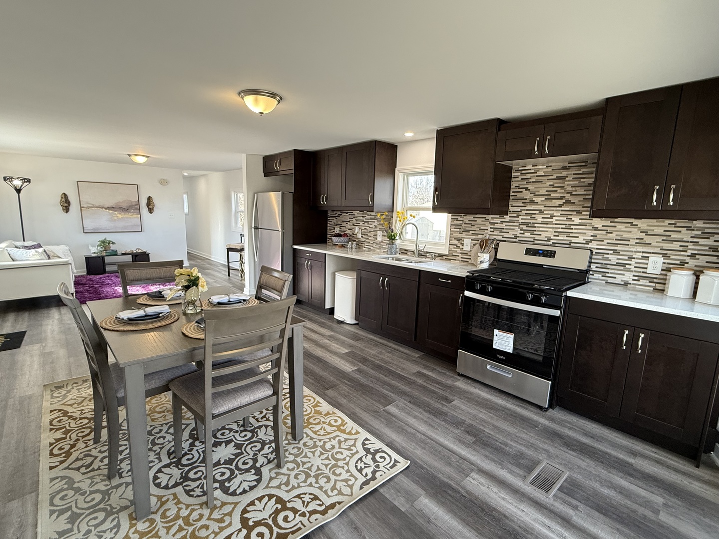 237 Blackthorn Road Property Photo 2