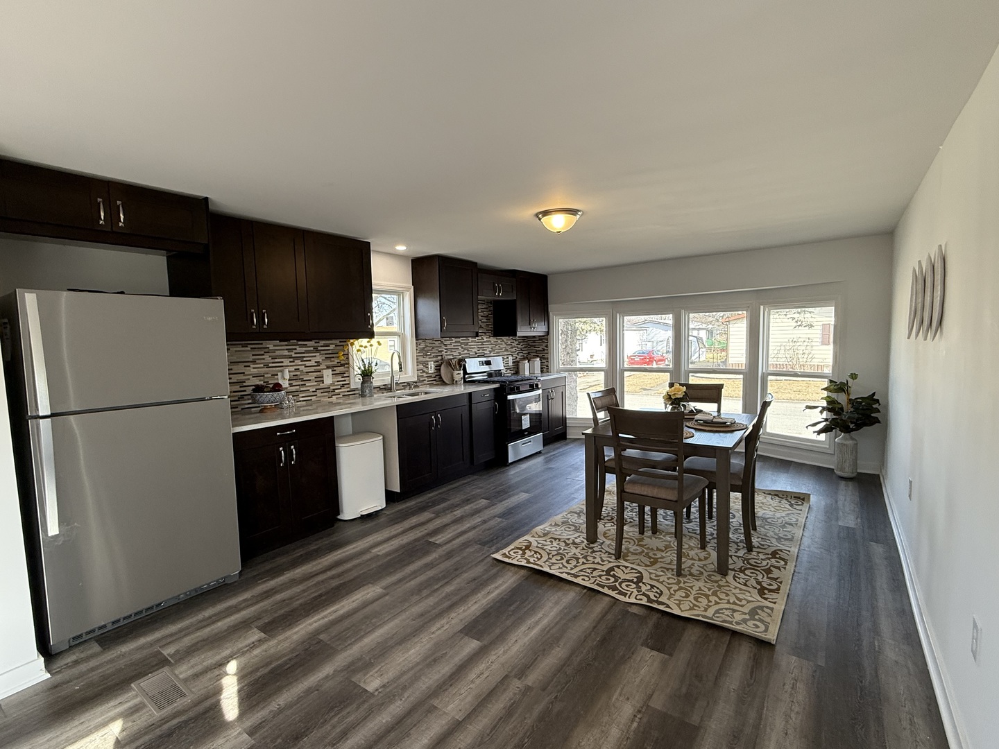 237 Blackthorn Road Property Photo 3