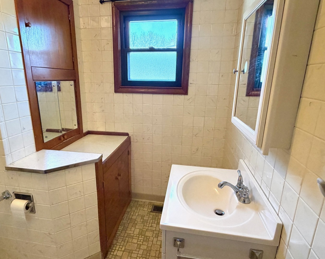 1404 Plain Street Property Photo 13