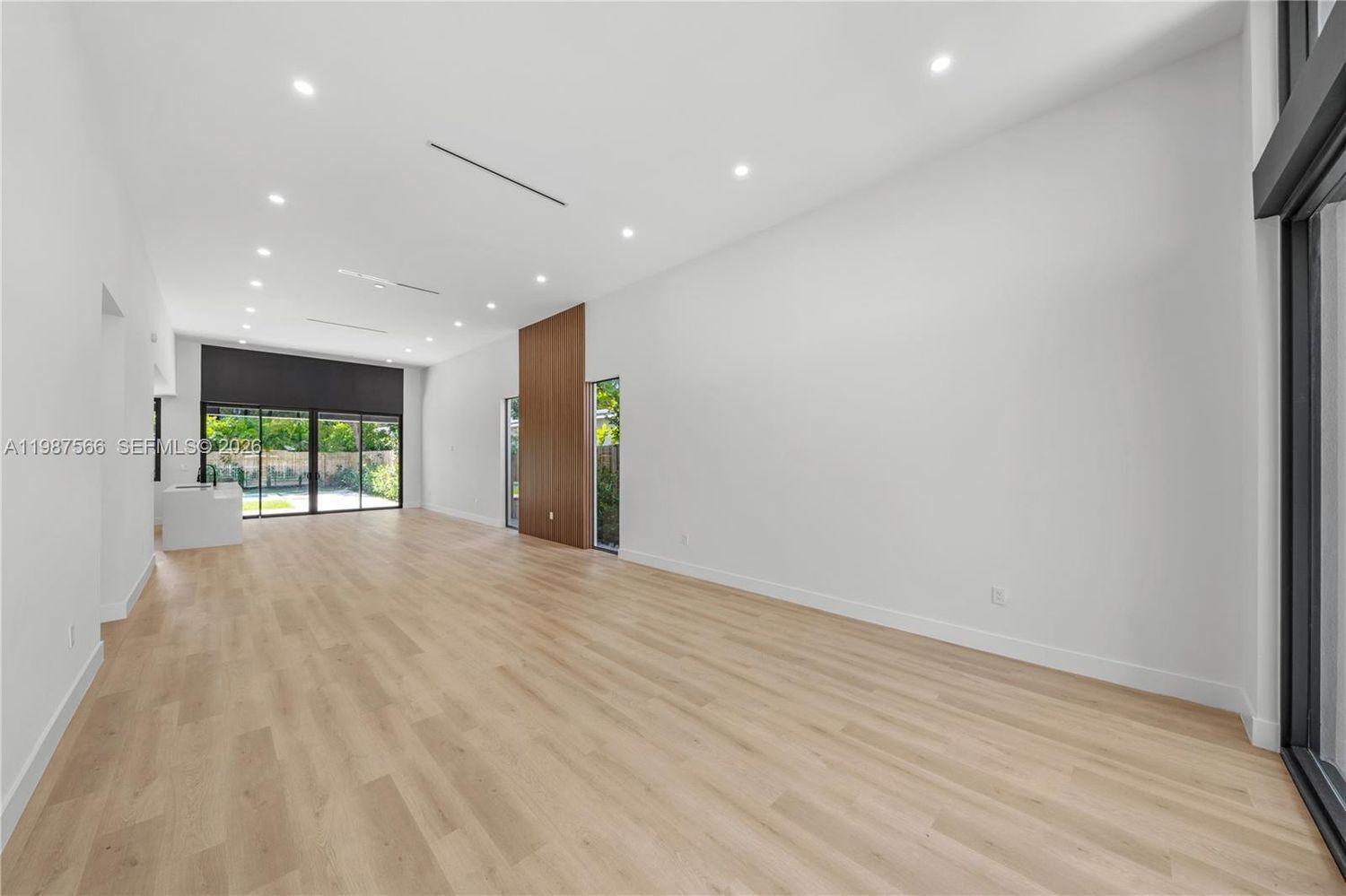 412 Nw 47th Street Property Photo 8