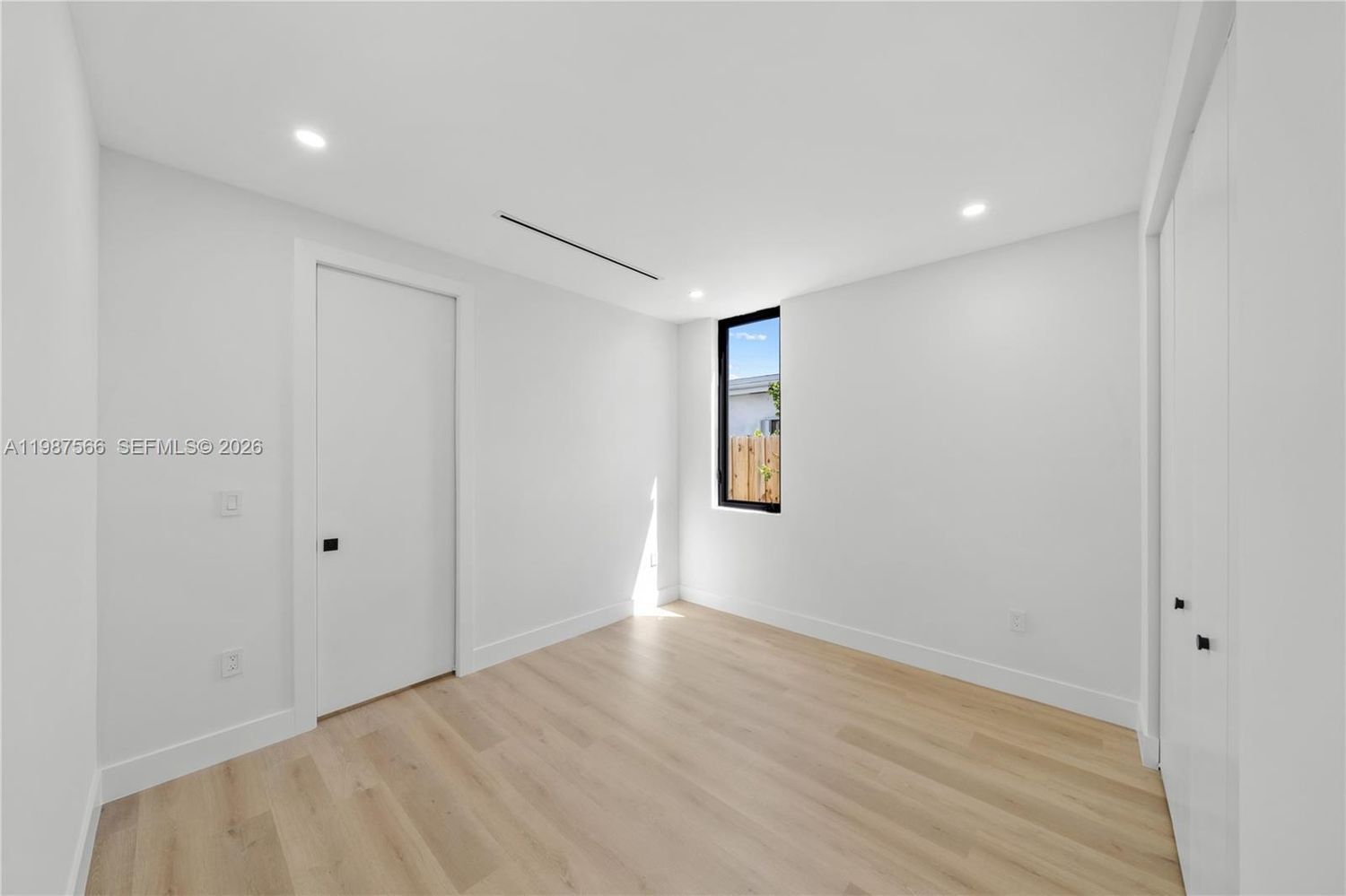 412 Nw 47th Street Property Photo 25