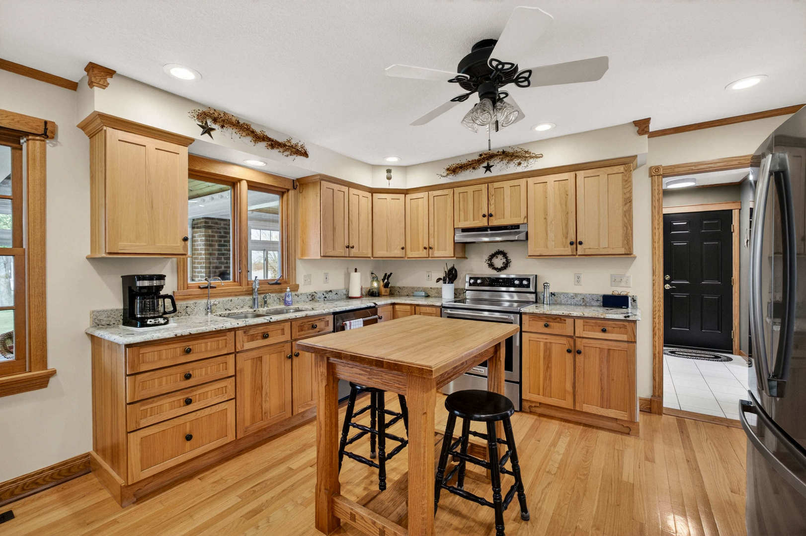 14 Timberlane Drive Property Photo 17