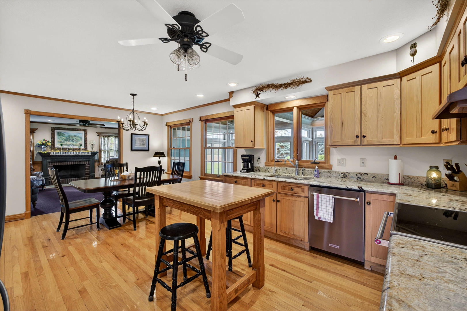 14 Timberlane Drive Property Photo 23
