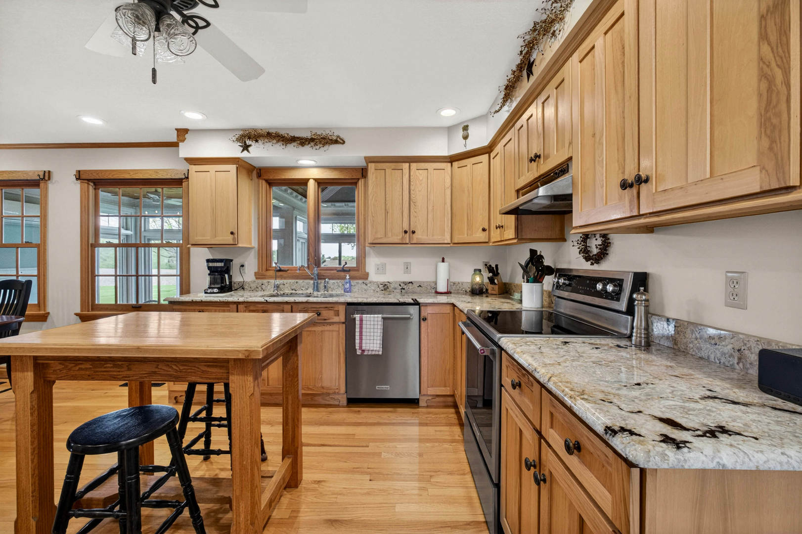 14 Timberlane Drive Property Photo 24
