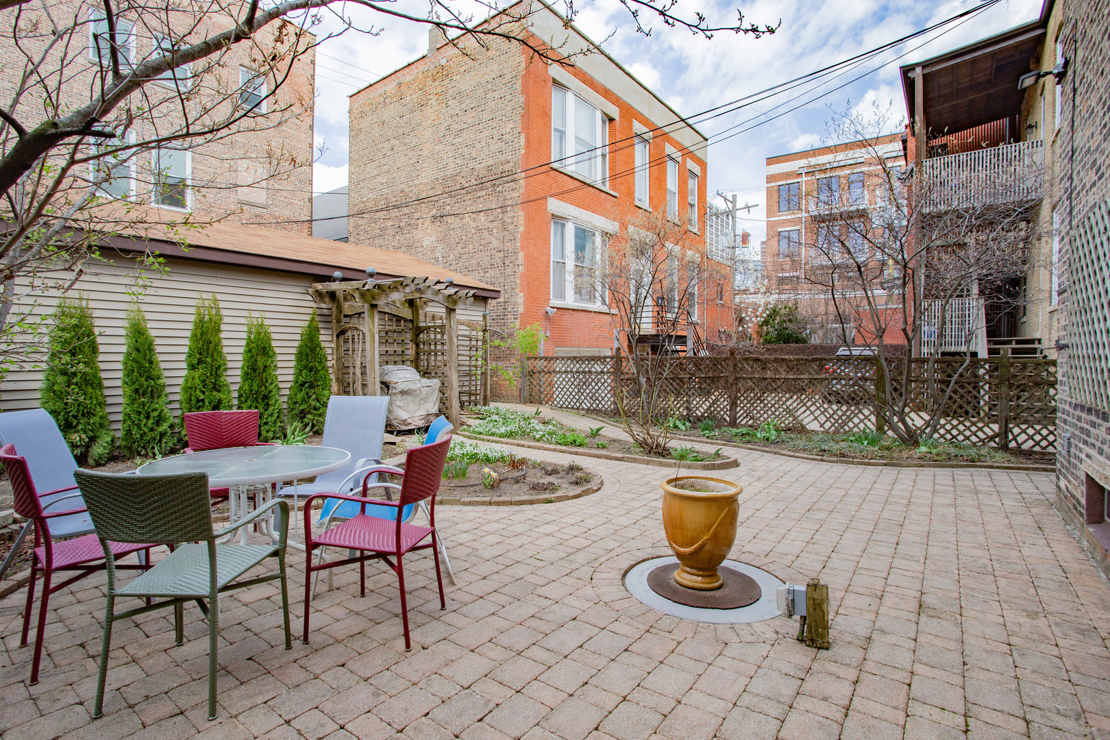 622 W Briar Place G Property Photo 18