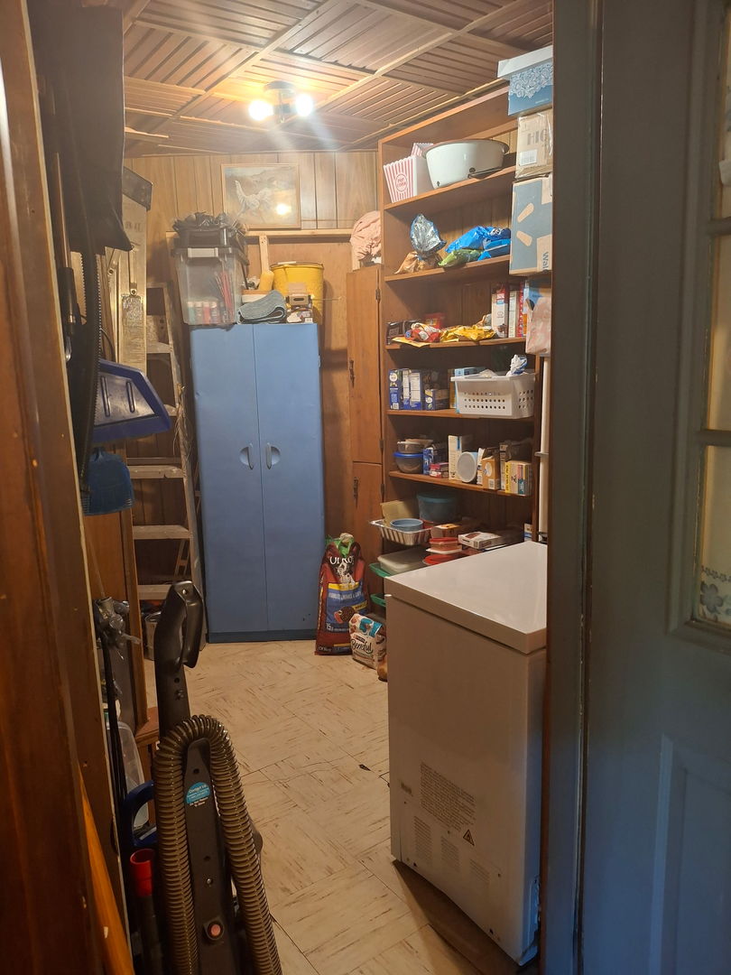 209 N West Street Property Photo 12