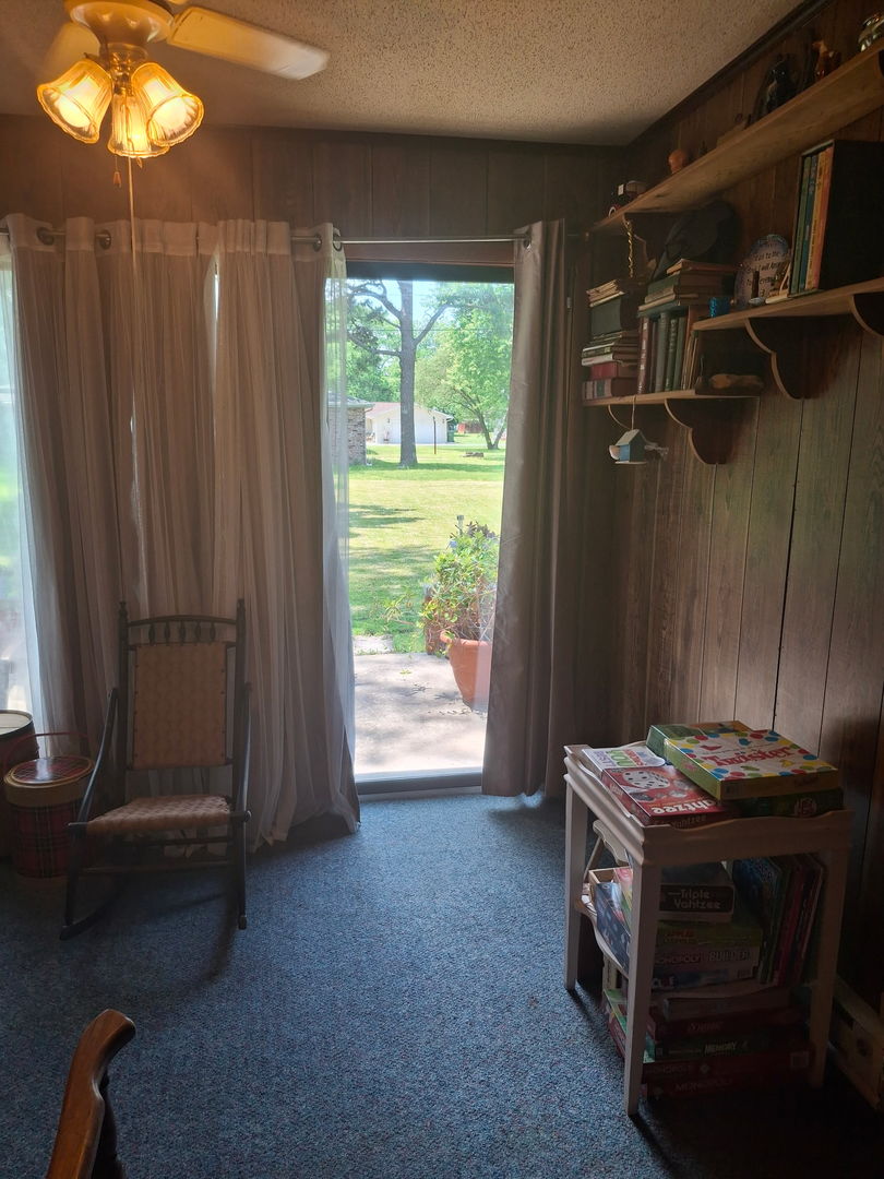 209 N West Street Property Photo 35