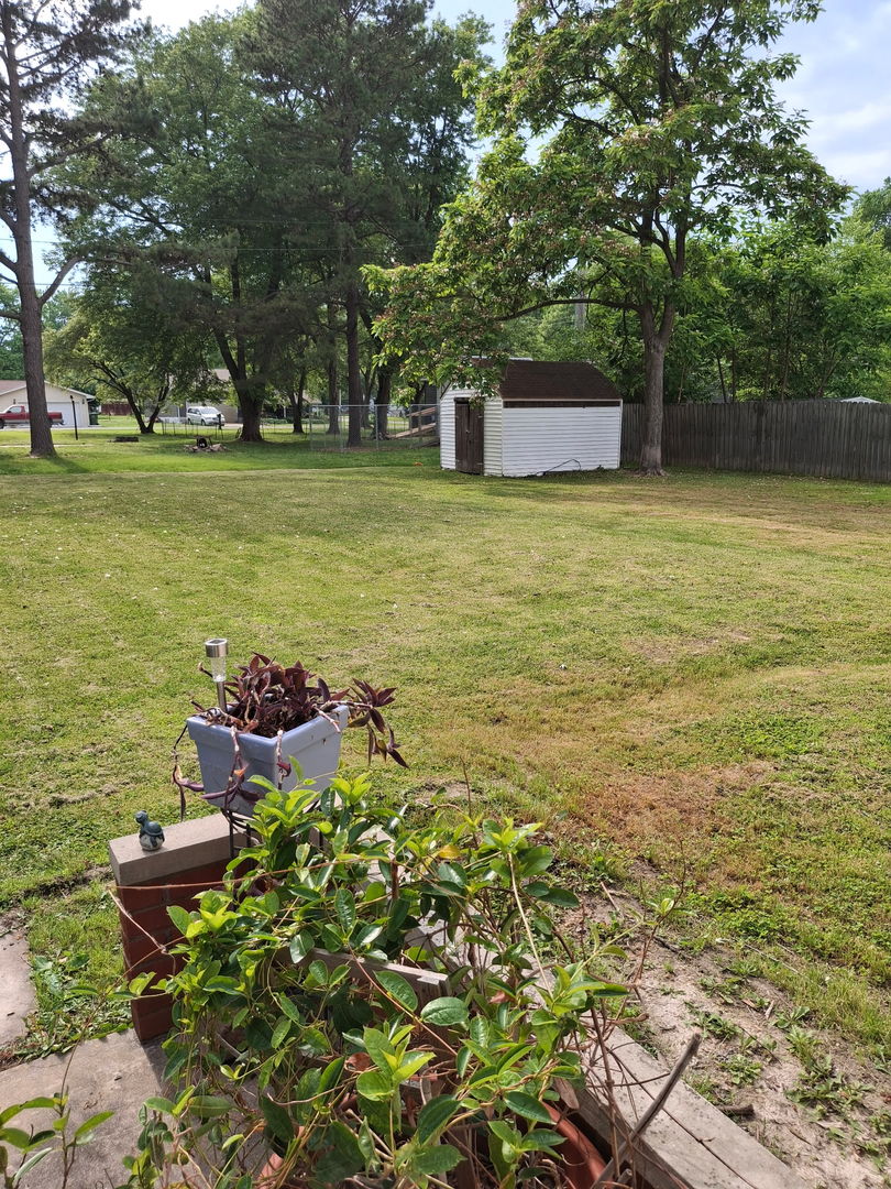 209 N West Street Property Photo 37