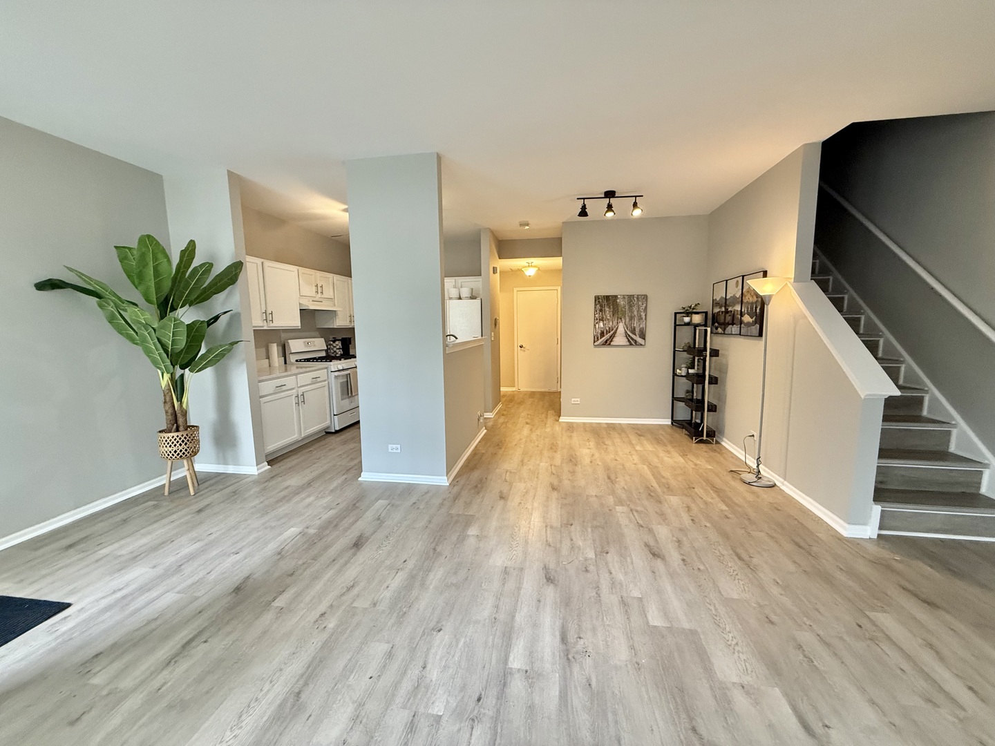 18764 S Burnside Station Drive Property Photo 2