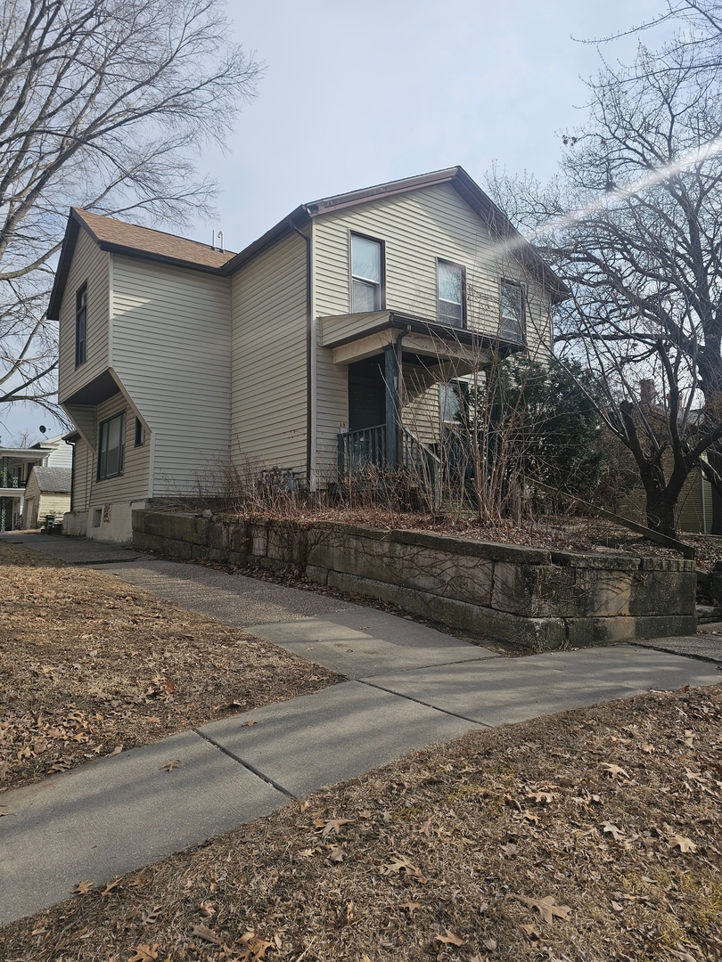 929 Bridge Avenue Property Photo 1