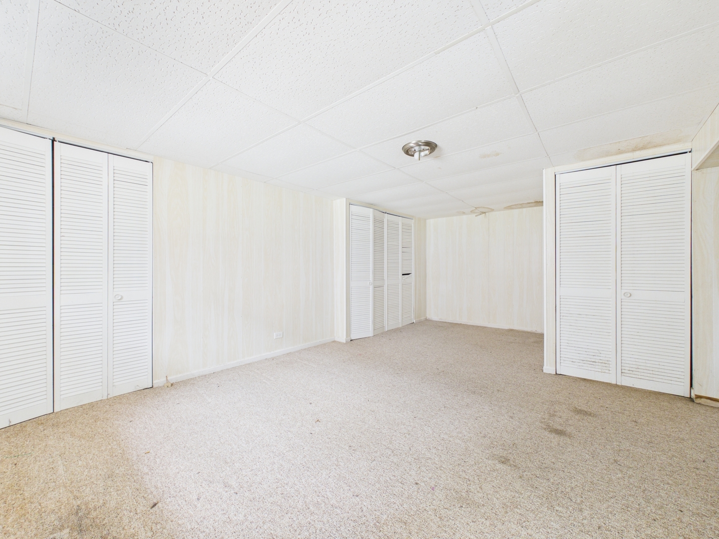 2308 Stratford Avenue Property Photo 17