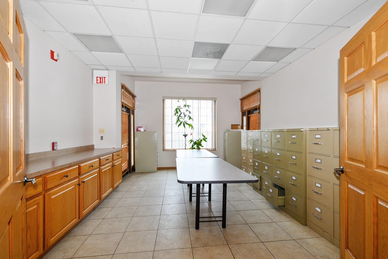 15859 Ridgeland Avenue Property Photo 3