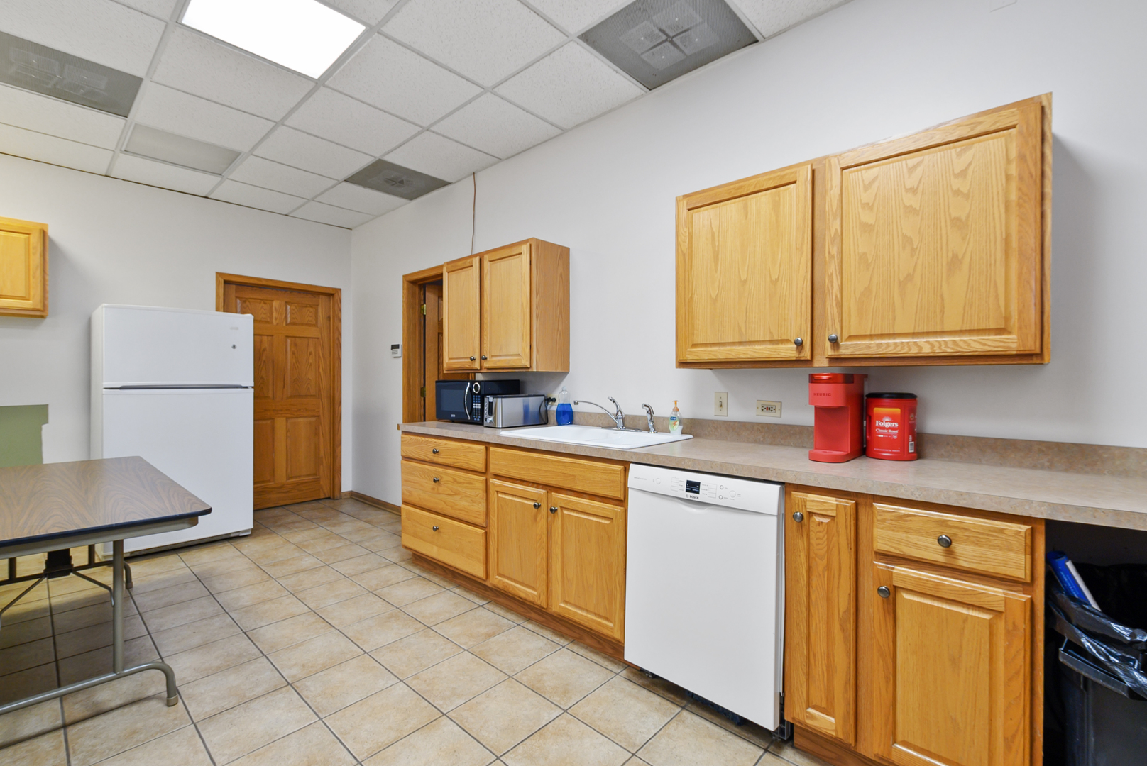 15859 Ridgeland Avenue Property Photo 5