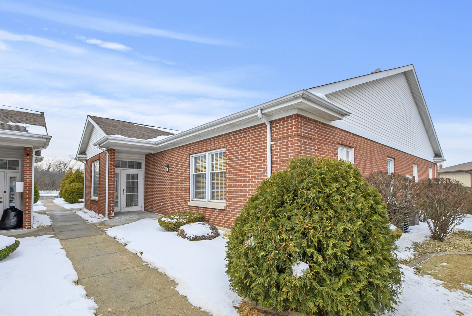 15859 Ridgeland Avenue Property Photo 14