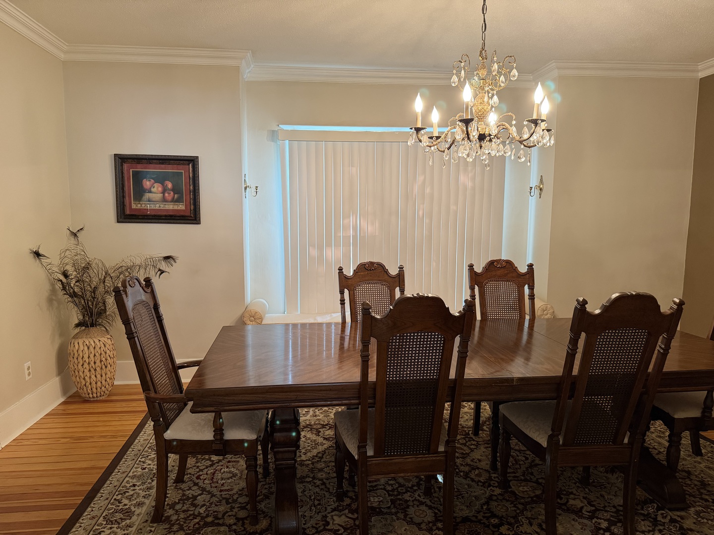 916 Illinois Avenue Property Photo 13