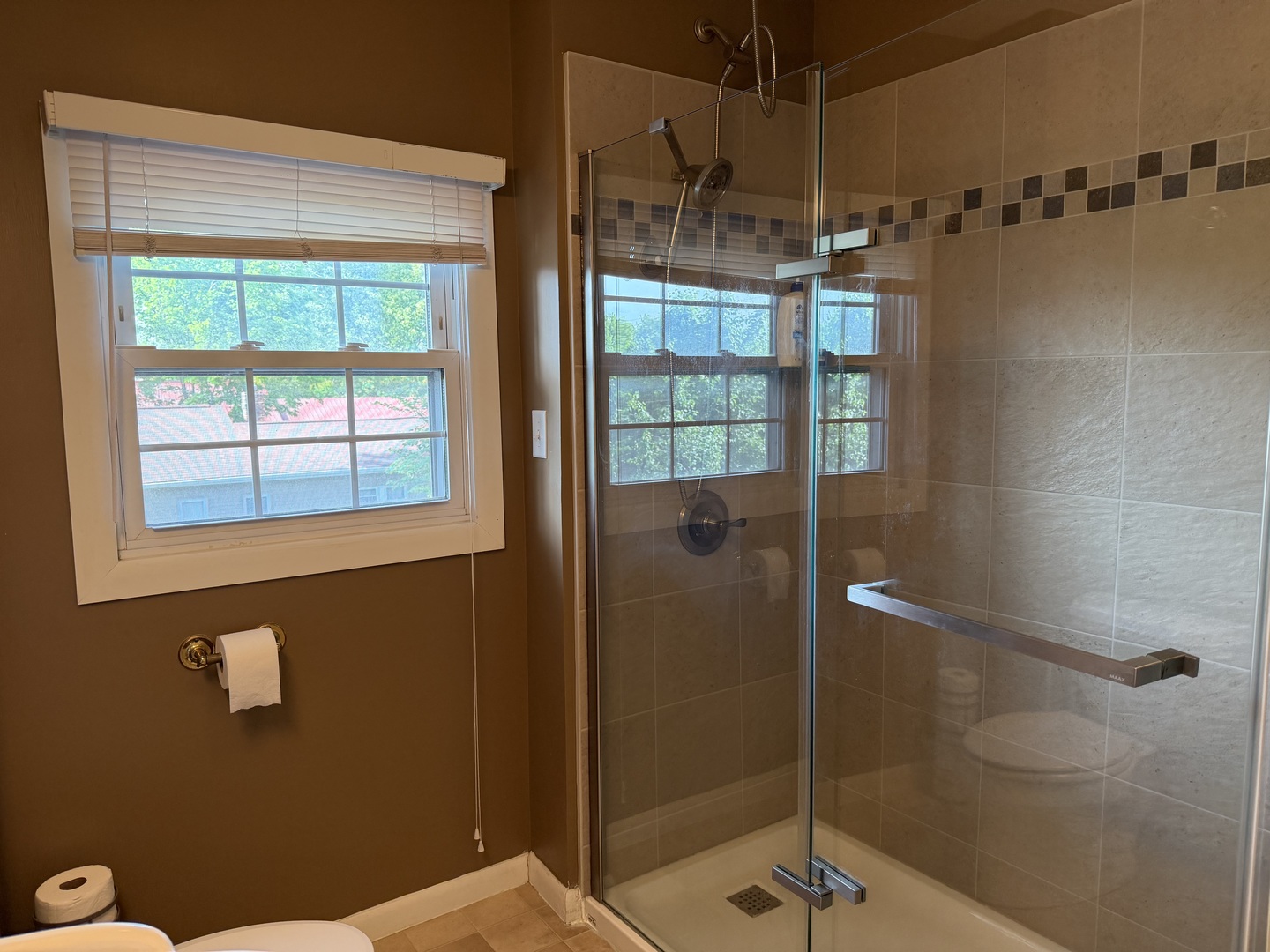 916 Illinois Avenue Property Photo 28