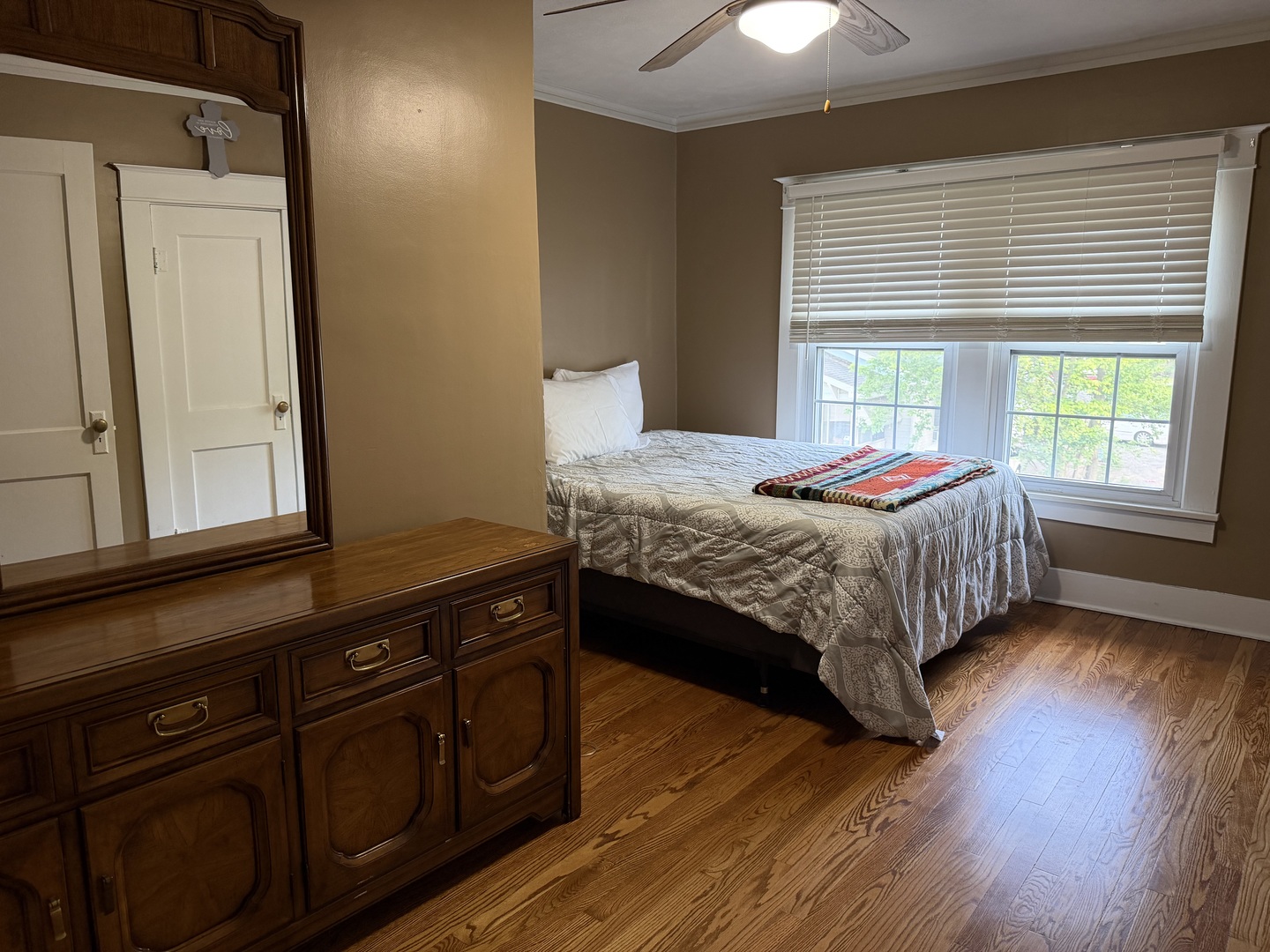 916 Illinois Avenue Property Photo 35