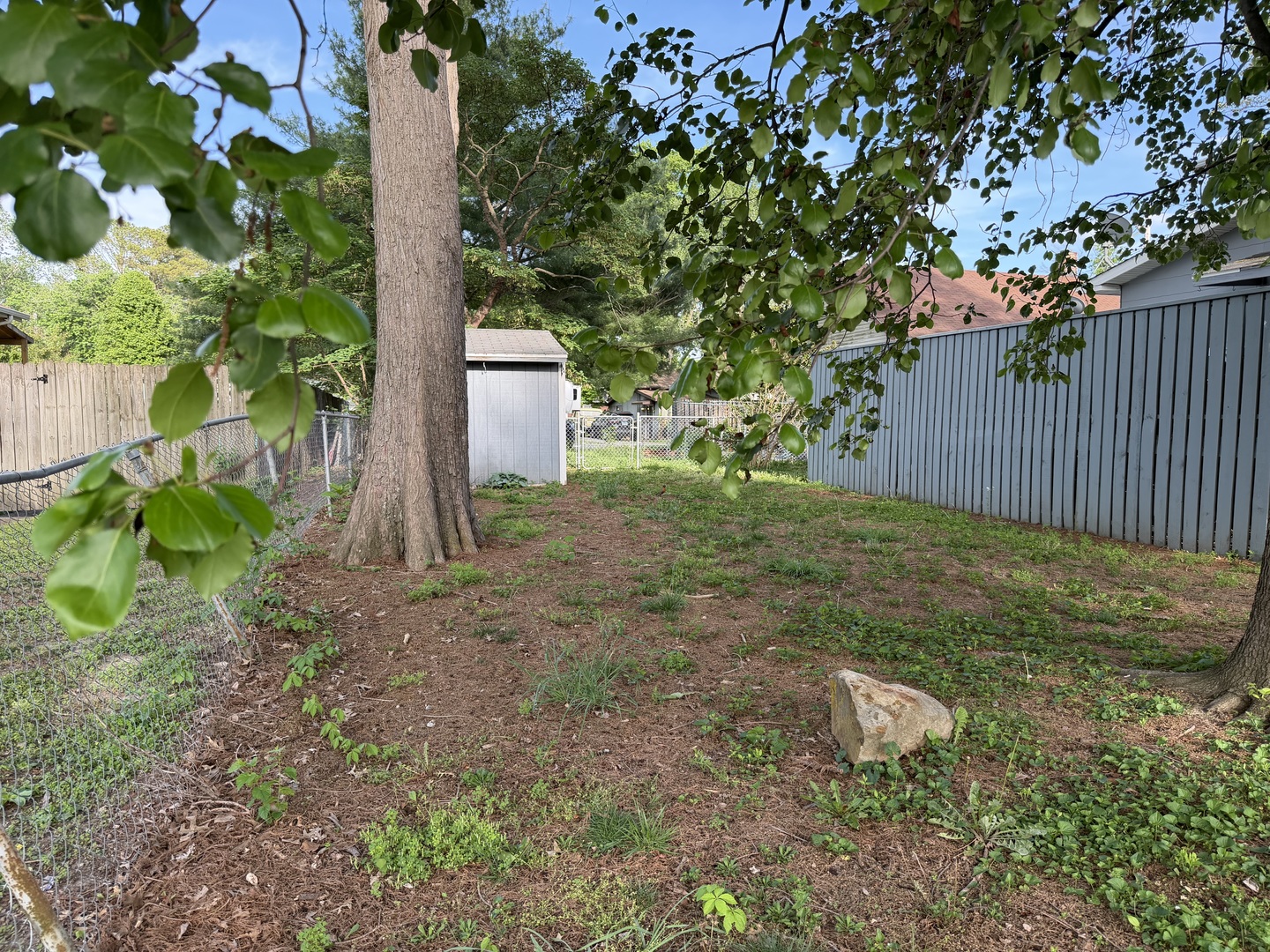 916 Illinois Avenue Property Photo 51
